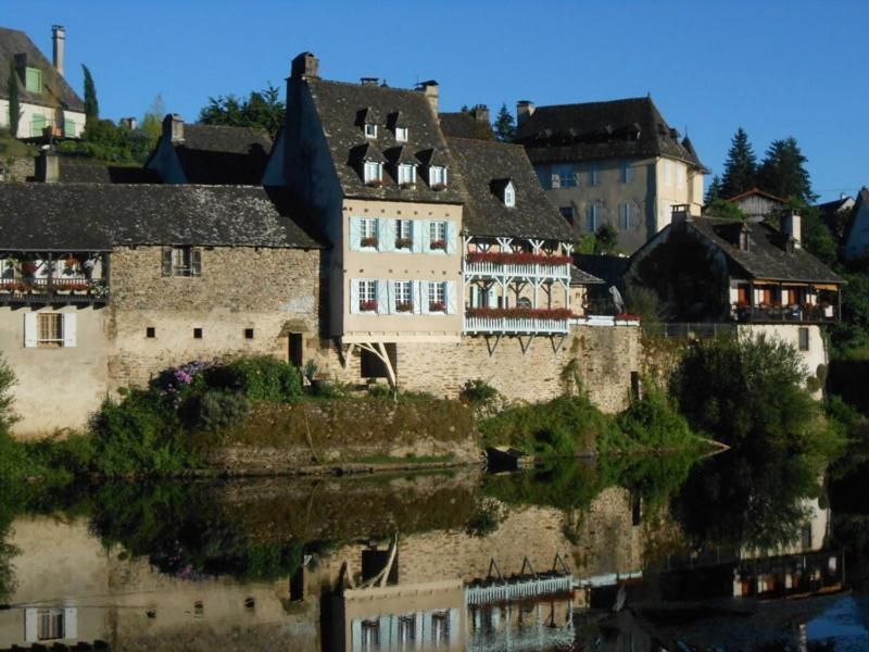 Gite Clara Bassignac-le-Haut Eksteriør billede